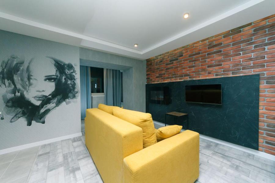 7 Вулиця Саксаганського Apartman Kijev Kültér fotó